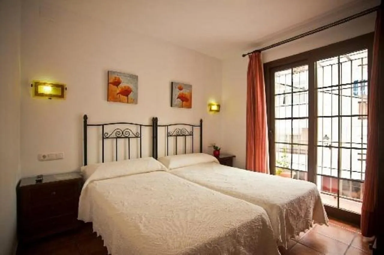 Hostal Palomares Salobrena 2*,  Spain