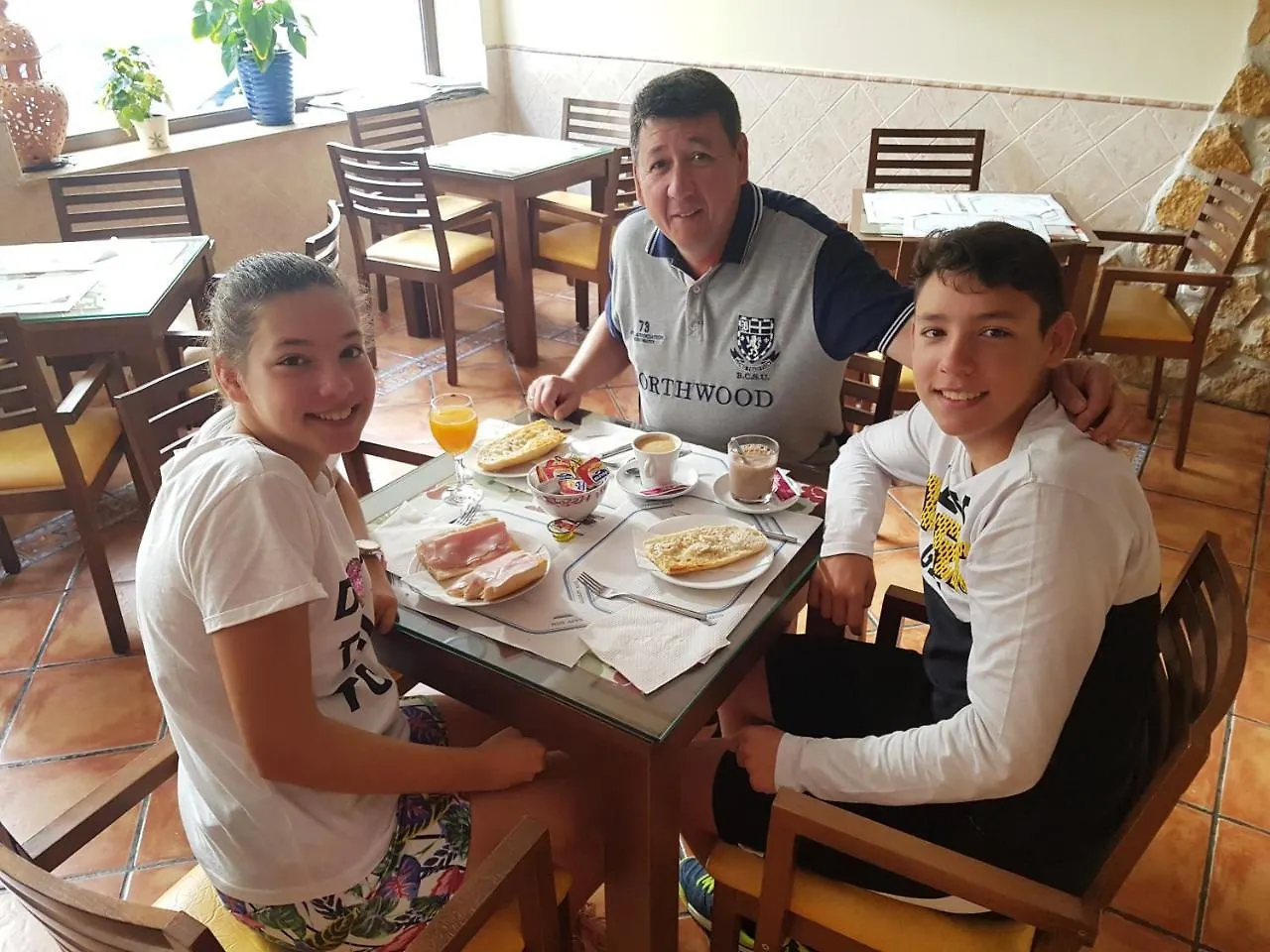 Hostal Palomares Salobrena